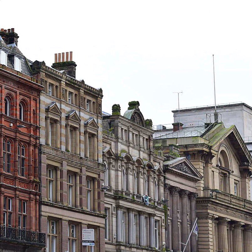 LeePee25's tweet photo. Liverpool's Commercial Quarter. Always appreciating these gifts left by those before us. #itsliverpool #architecture https://t.co/rnBwhwaPAy