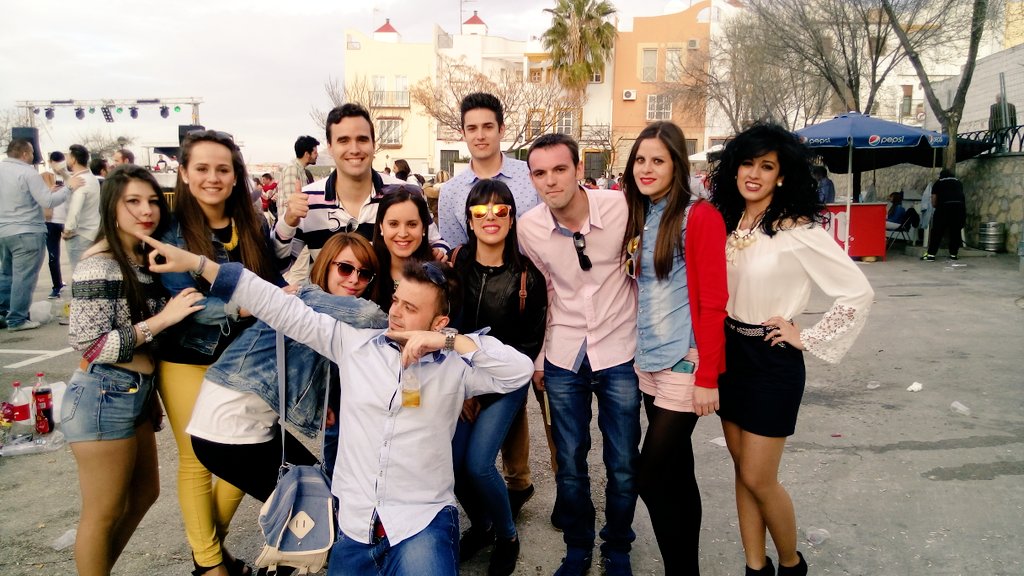 Y seguimos de fiestuki dándolo todo con la @FrescaFM y su musicón #FestivalPrimaveraFresca