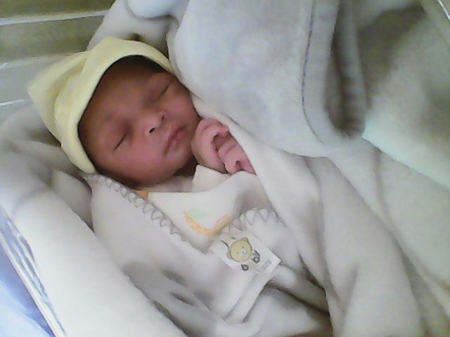 Zuluskhothane's tweet image. Daddy s lil gal