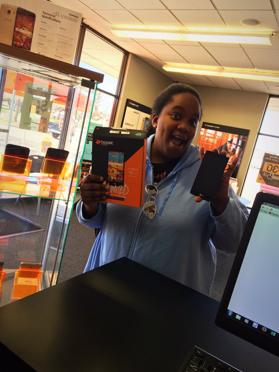 Xteena84's tweet photo. She took a wrong turn 🚫 but then she found her way back ✔️ #byebyeat&amp;t @SEgeberg @mike_spg @TiffianyBoost https://t.co/Peq8X8EUD0