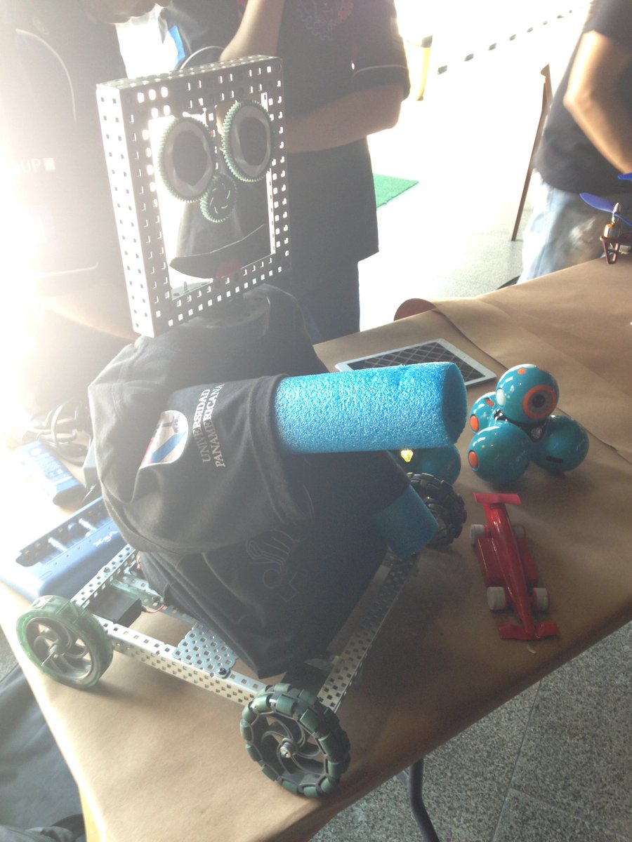 panterasracing_'s tweet image. Estamos con @PaquitoPanteras @panterasup y #dash&amp;amp;dot en #GenuinoD2016