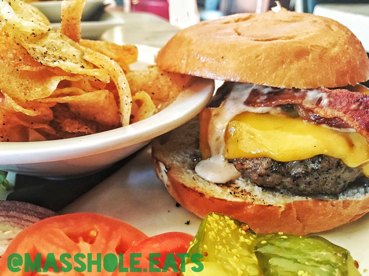 Check out @EmmetsPub in #Norwood #bosfood #boseats #bosfeed