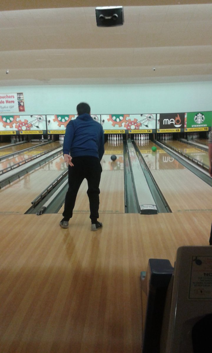 yfgdubsouthwest's tweet photo. Closely fought between Dublin South West and @YFGRathdown at YFG bowling @Dublinyfg @yfg https://t.co/OmJNE8LqG5