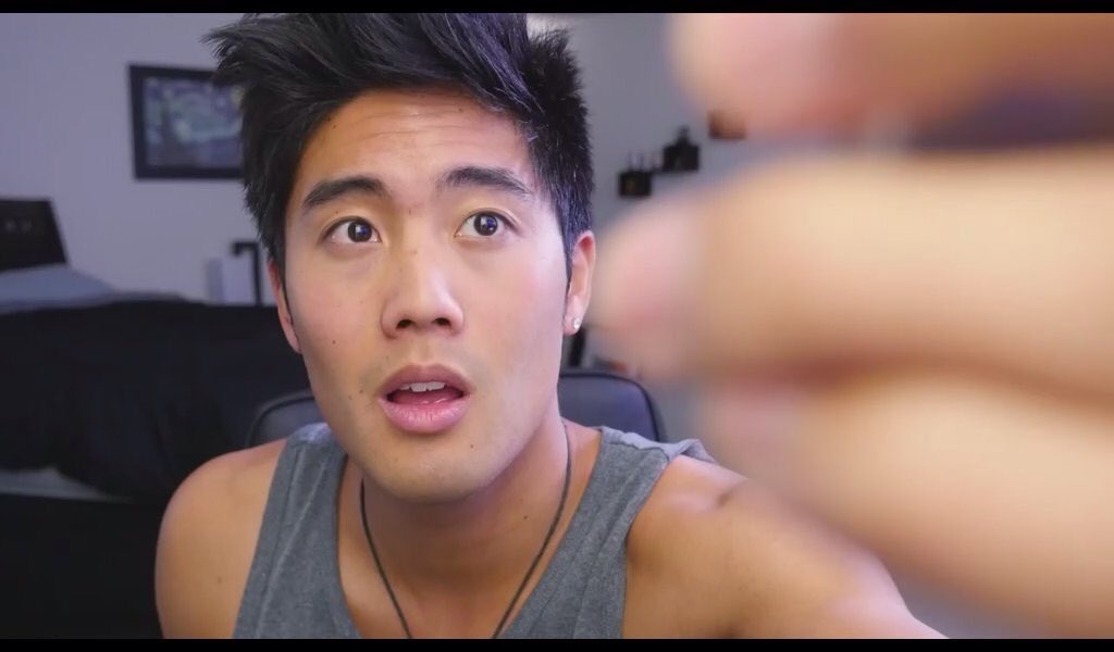 jam_vie's tweet photo. okmy asian eyes cant take it anymore gn I'll see this cute richard later π#BringYouTubersToManila #RyanSwimBackToPH https://t.co/3PDqiZza98