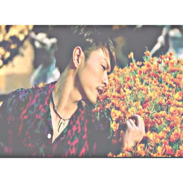 VdTavl3's tweet photo. C.O.S.M.O.Sの隆二はどんだけかっこいいんだよ。まったく😍

お気に入りや💘💘 https://t.co/6vxL5XXhXN