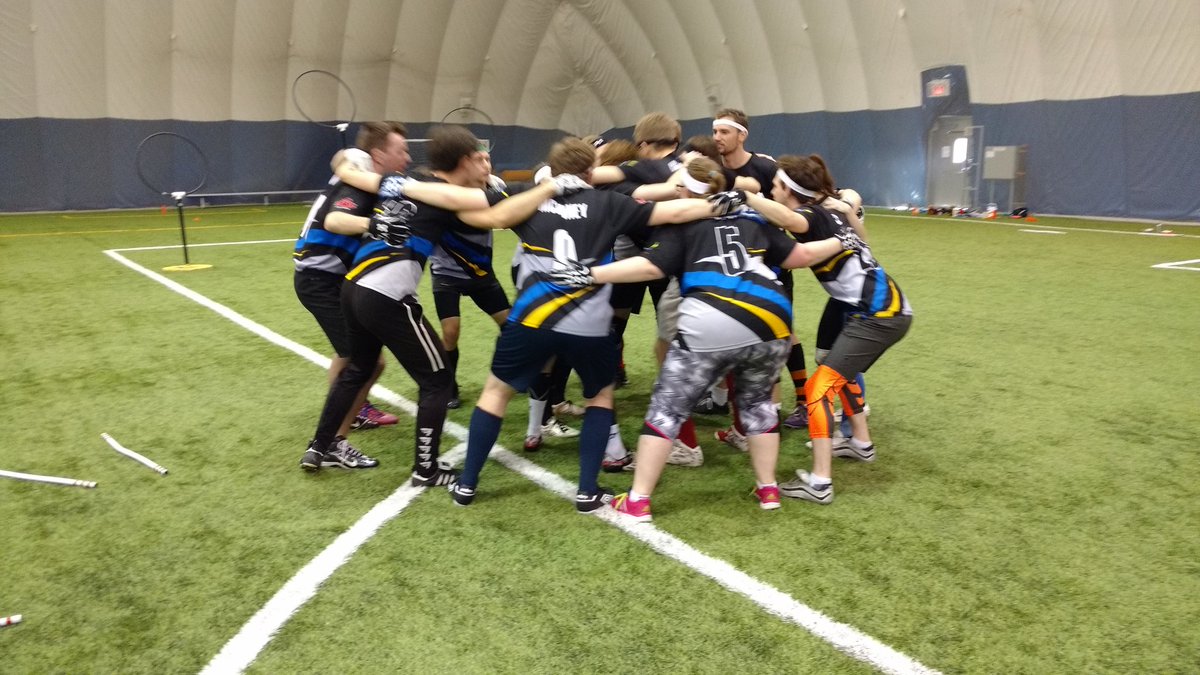 AlbertaClippers's tweet photo. "Bang, bang, choo choo train, wind us up we'll do our thing!" #QuidCanNationals #cheeritup https://t.co/J88FvbcxI6