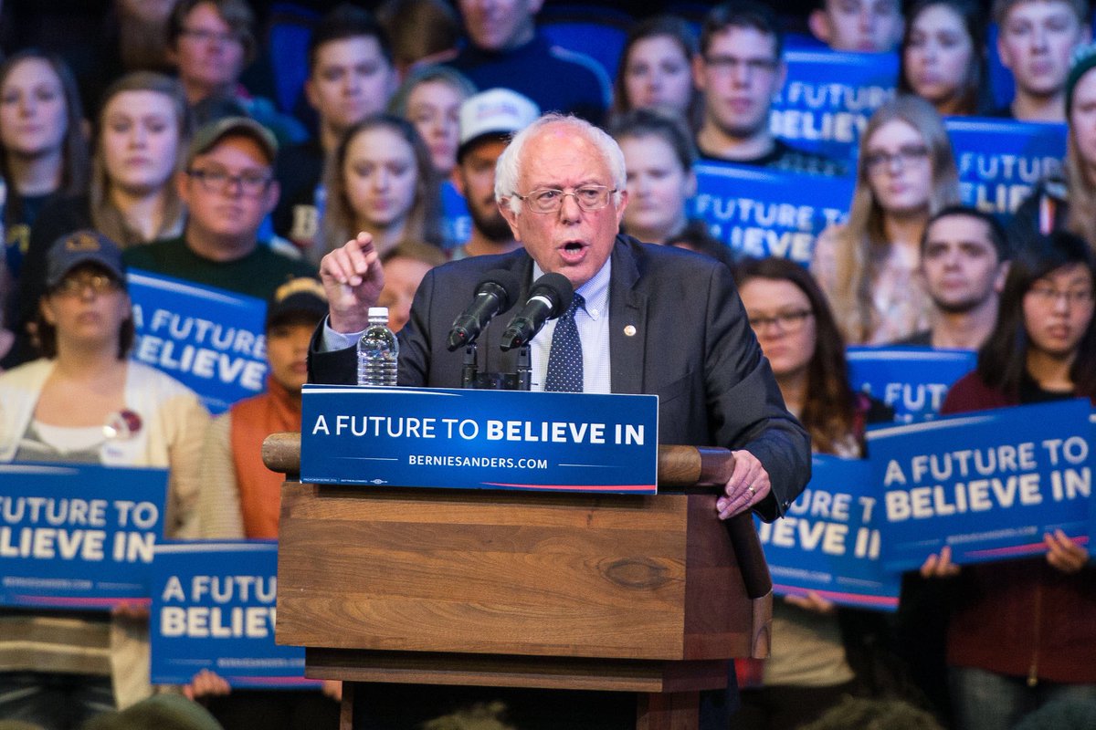 UWEauClaire's tweet photo. Over 3400 people packed Zorn Arena today for a rally with candidate @SenSanders. https://t.co/wZRnLz5xB3