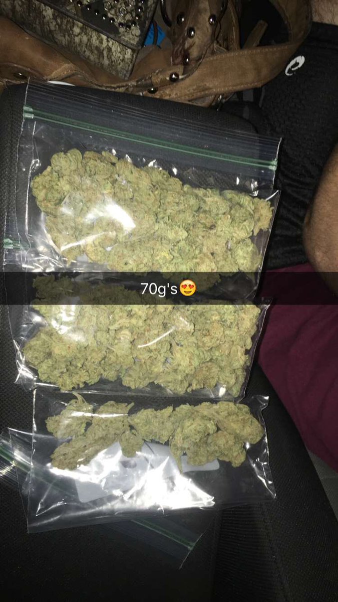 St0neyTurtle's tweet photo. 2 1/2 ounces of trainwrek β€οΈππ #TrainWrek #Weedporn #Weed #420blazeit #marijuana #hempfire #berner #st0neyturtle https://t.co/VgKKZidohM