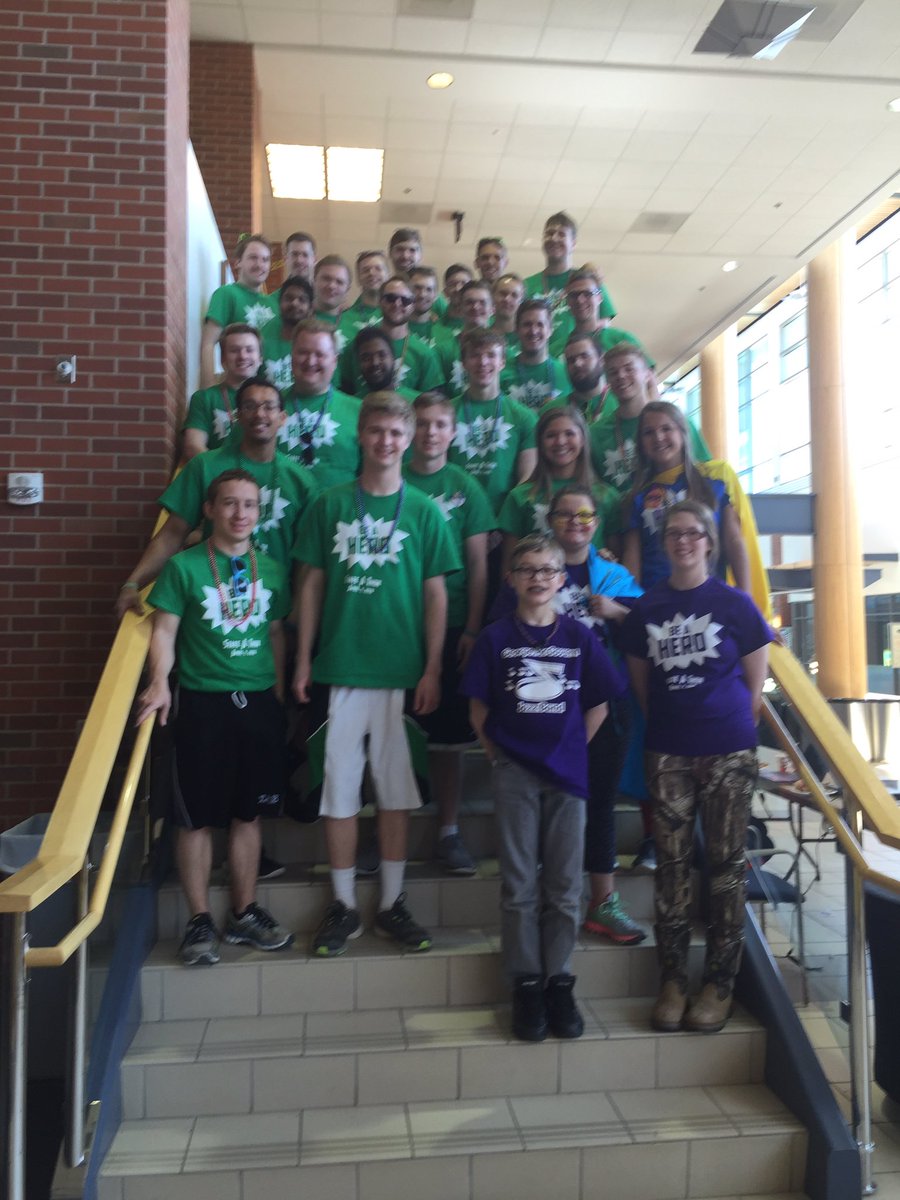 EmmaBader14's tweet photo. Loving my big group!! #JACKSFTK #FTK! ❤️ https://t.co/ooHpFmorcG