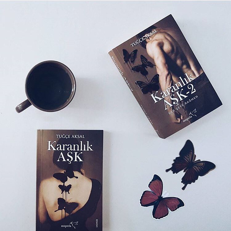 Karanlık aşk 1, 3. Baskıda! Ağır ağır çıkacaksın merdivenleri. Gelsin yeni onbinler ❤️ Açtık kucağımızı...