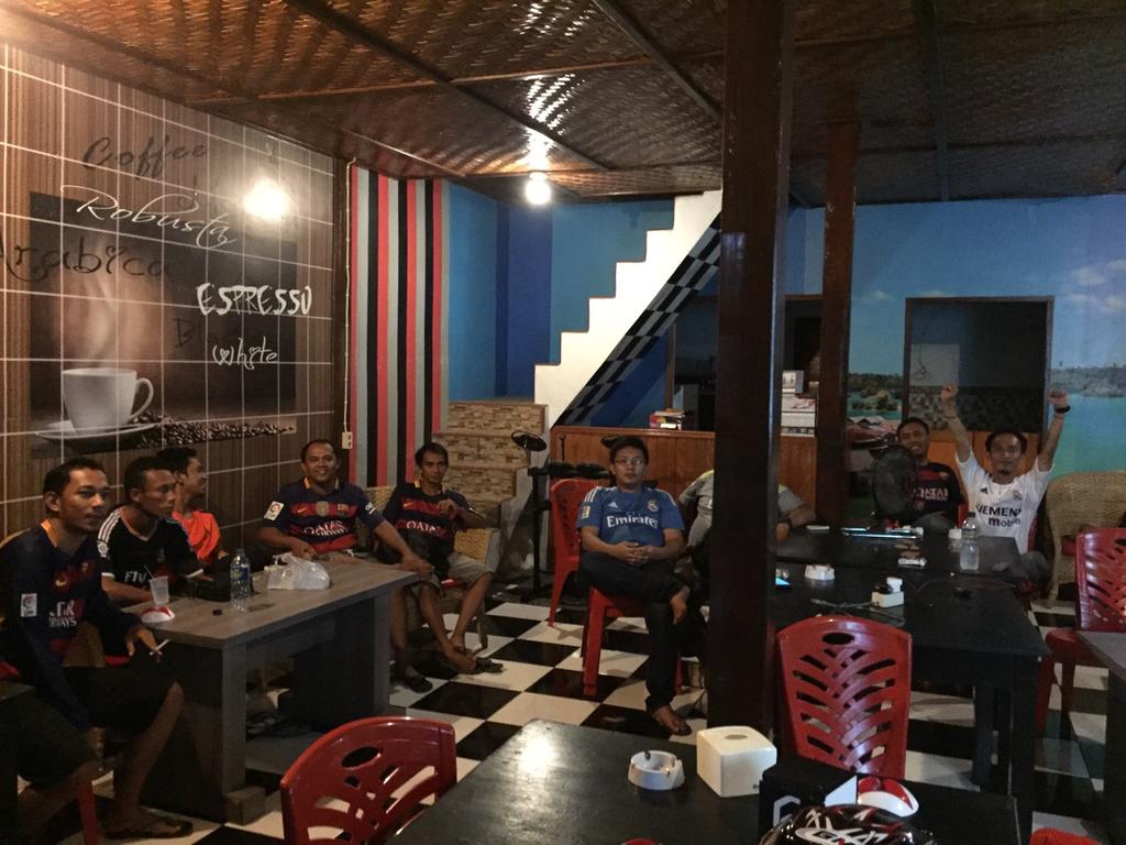 Nomad warkop bw_coffee #halamdrid #Vamos <a href="/PenyaMadrid_ID/">Peña Madridista Indonesia</a>