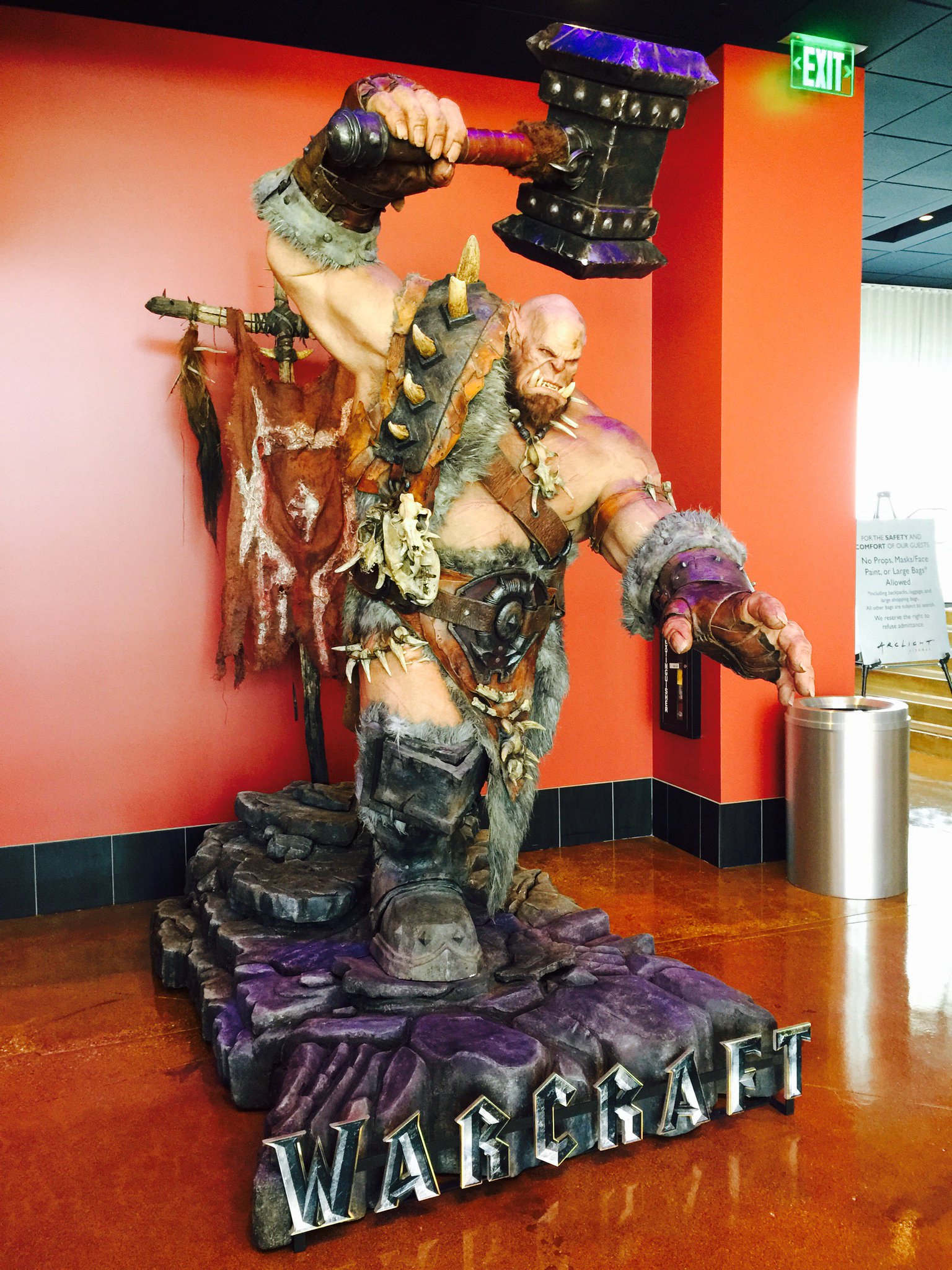 CfE3xfLW4AEoF8M.jpg:large