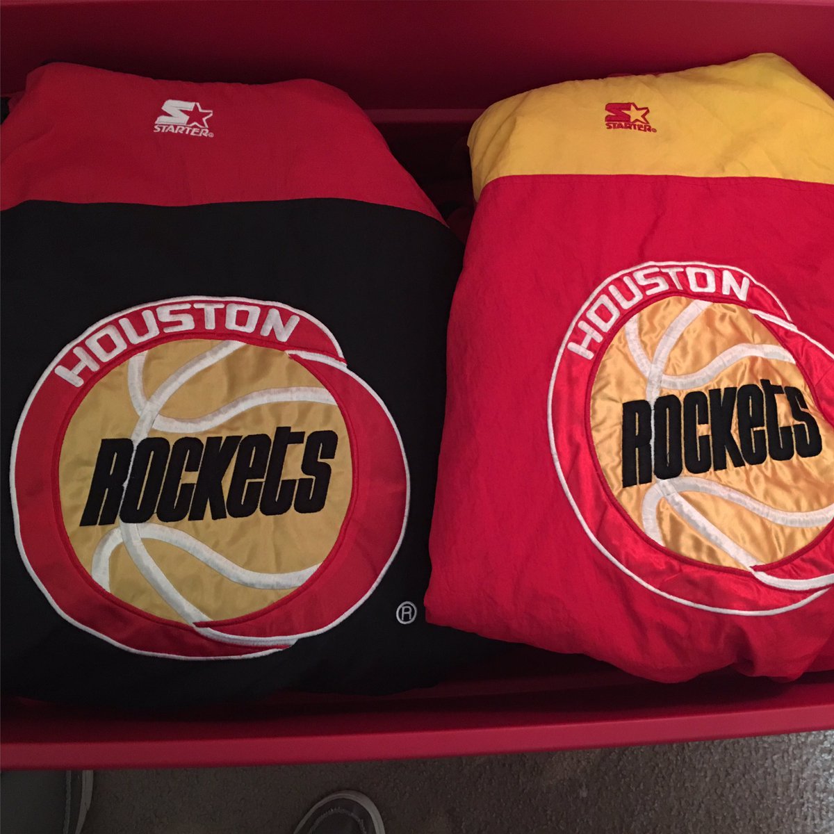 ravillarreal13's tweet image. Until, next winter! #houstonrockets #starterjackets #never4sale #ever
