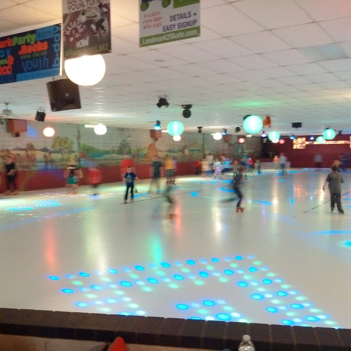 Anderson4Raypec's tweet image. Had a great time meeting teachers, parents and all the kiddos at the Peculiar PTA fundraiser.  #Leo4raypec