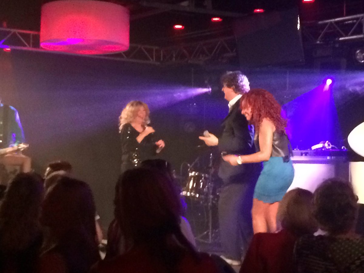 Geweldig Hollands feest in Groningen met "diep triest", Dries Roelvink en Bonnie St Claire in Hanzeplaza!