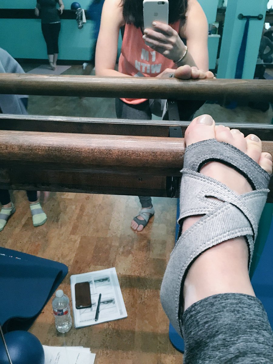 FunBarre's tweet photo. Chicas prepárense para nuevas clases en Fun barre!!! @BootyBarre https://t.co/O6j4VfmV09