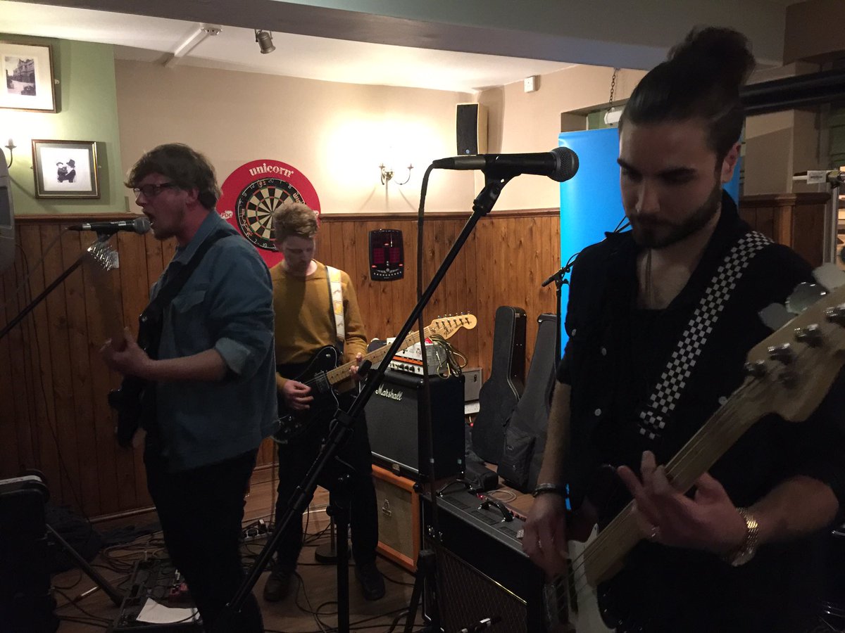 BBCIntroShrop's tweet photo. BLOOMIN' BRILLIANT! @Vivalanzaband live on @BBCShropshire for @TheBusk https://t.co/71lt9zToYH