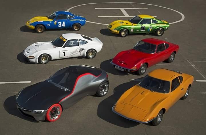 autopalacioap's tweet photo. Un Poco De #Techno #Classica #Essen 

#Autopalacio https://t.co/9tH0rZuGRa