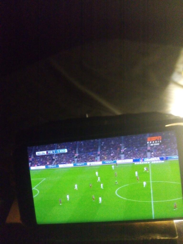 dphleg's tweet photo. that's how network will remind me that I'm in Nigeria #hangingthings #ElClasico https://t.co/mx2aqchYPr