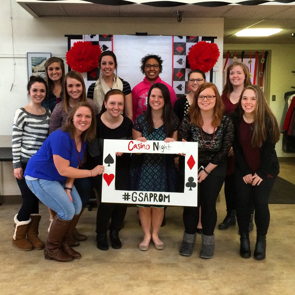 BGSU__GSA's tweet photo. GSA members #GSAProm https://t.co/OiHc3V2Z3r