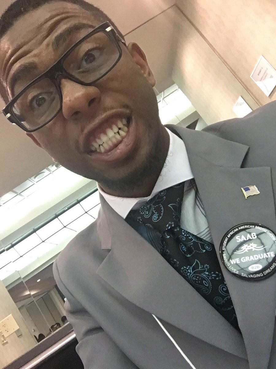 danghimtall's tweet photo. For I can do what I want when I want #SAABneedtoknow @usbank #wegraduate https://t.co/fleZkxBtVp