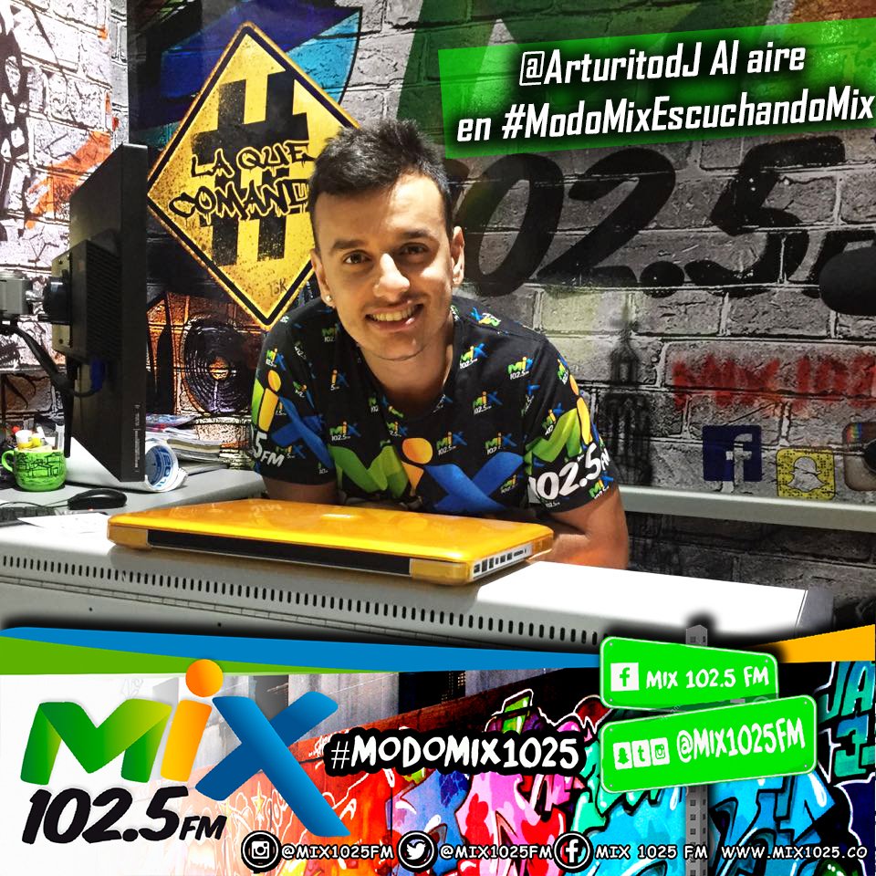 mix1015fmcali's tweet photo. Es el turno de @ArturitoDj inscribiendo para el #MoneyMix que se entregara Hoy, cambia tu estado, ponte #ModoMix1025 https://t.co/leizwDBIBp