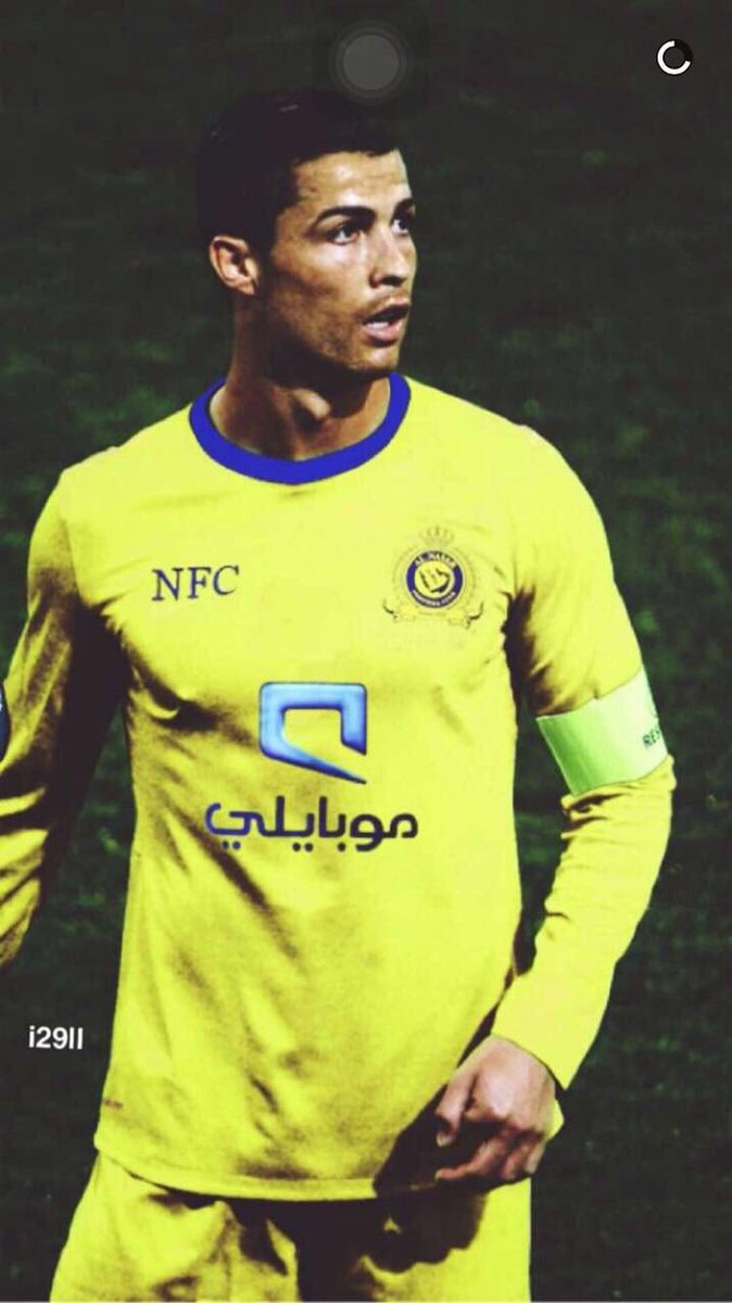 MMSSD11's tweet photo. #ElClasico الدون رونالدو المتعصب النصراوي يقلب الطاولة بالكلاسيكو 😍😂 https://t.co/Zr822d6FUX