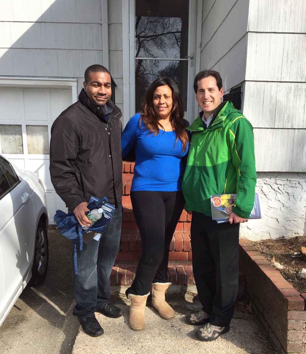 toddkaminsky's tweet photo. Knocking on doors in Valley Stream with @DermondThomas #KaminskyforSenate https://t.co/743riE8zTX