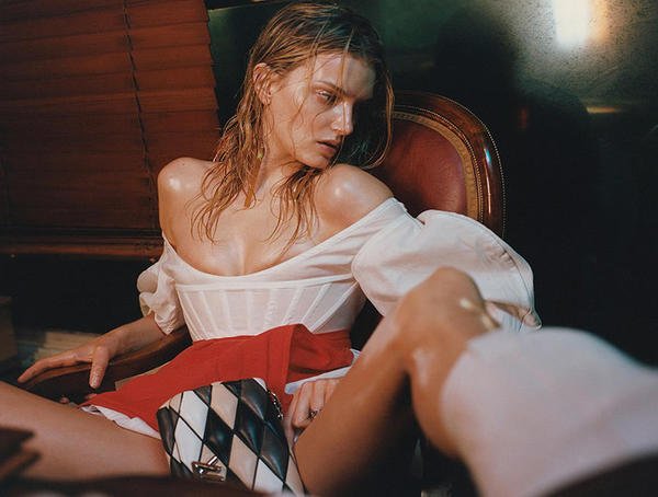 voyonsvoir's tweet photo. Lily Donaldson https://t.co/CDMgJHMZTb for marfa journal #lilydonaldson #marfajournal https://t.co/Cahd5ZkjXt