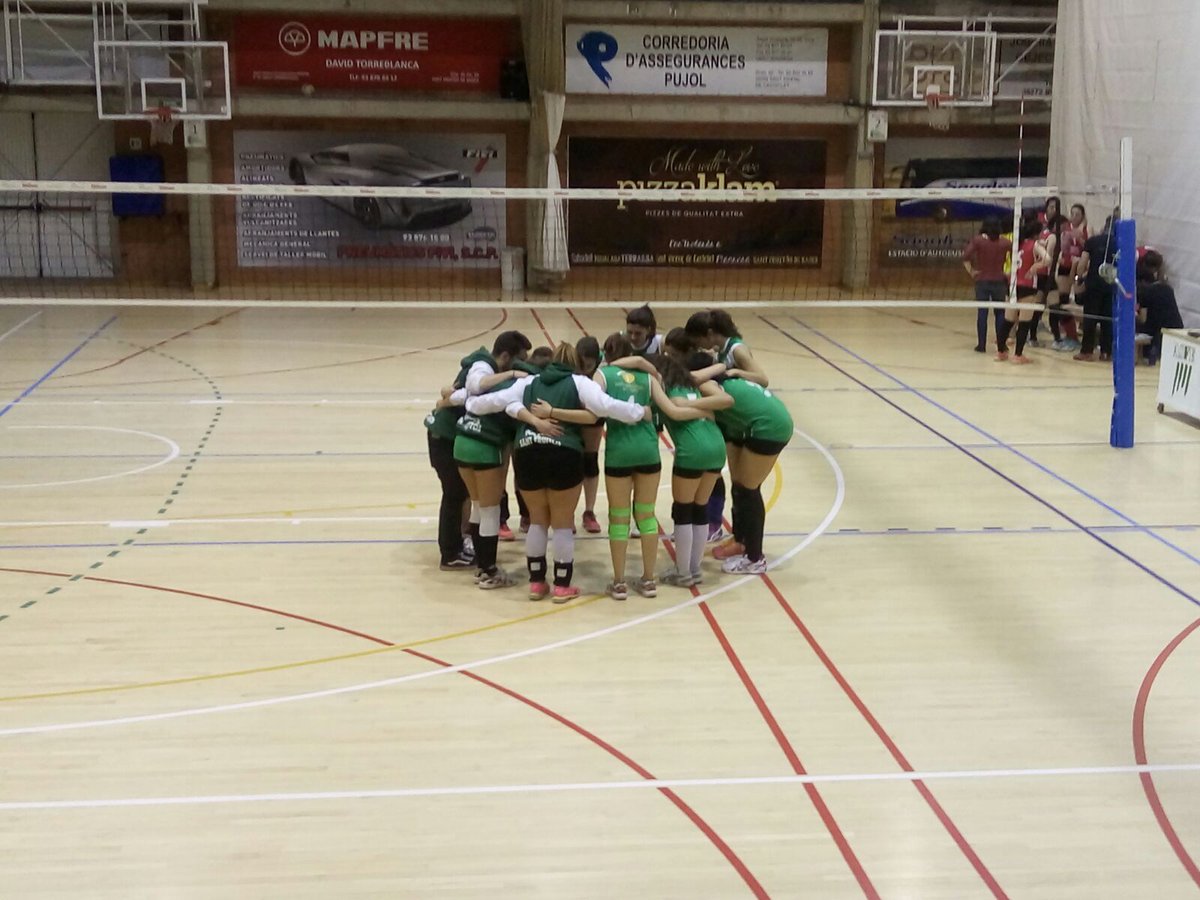 Asfevolei's tweet photo. Victòria amb molt bon volei per 3-0 del @Asfevolei davant del CV Terrassa. Seguim invictes! @VoleiCatala #22de22 https://t.co/Sbzx8befZ2
