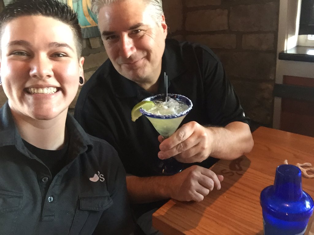 kydd_chris's tweet photo. Last nights $6 Rita fun! This guys a big fan! @Fernando_Vega9 @ken_motley @vigus_amy https://t.co/Pp9wBqIPKz