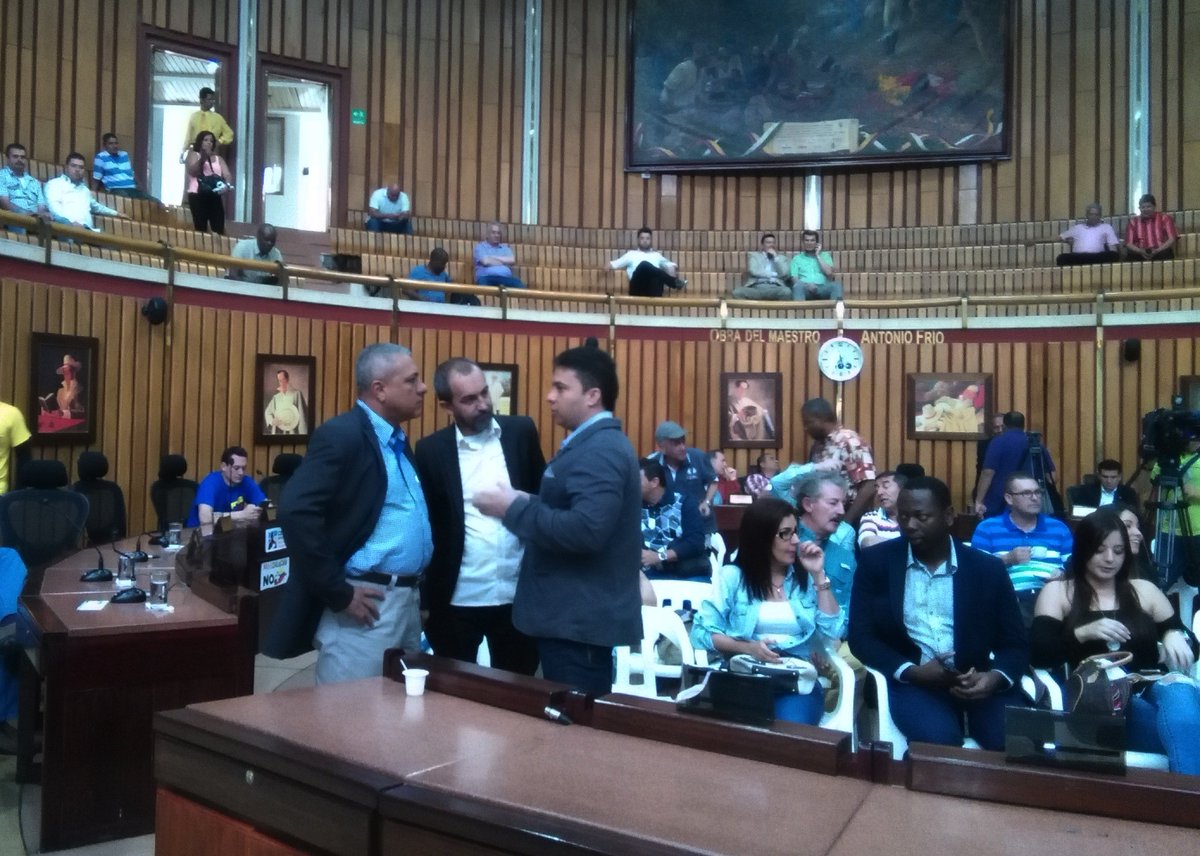 ManuelMarquezP's tweet photo. Hoy clausuramos sesiones extras, aprobamos ordenanzas que benefician al Dpto: movilidad, educación, ambiente, paz https://t.co/tVAbDERzw1
