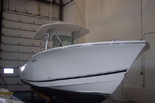 For Sale: 2004 32' <a href="/RegulatorMarine/">Regulator Marine</a> 32FS
-$74,900.00
-Powered by twin Yamaha 300 HPDIs, 750hours
#boat #fishing