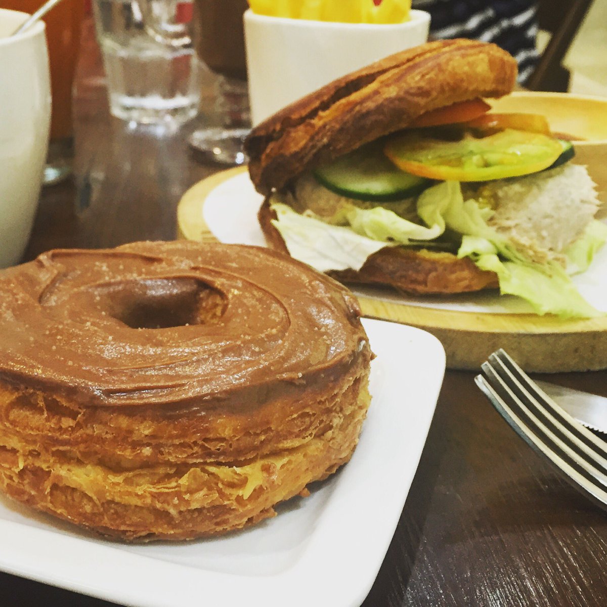 scarsdale_ph's tweet photo. If you can pick one? Savory or Sweet? #scarsdaleph #croughnut #artisanaldelights https://t.co/6yl2vCuV9x