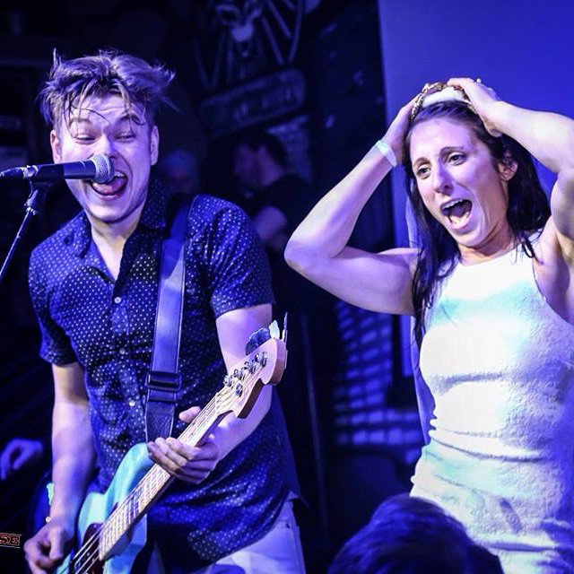pourhousempls's tweet photo. Round 2 For The #PHShitshow! Some Shitty Cover Band Will Be Playing Your Favorite Throwbacks! #HandsUpDrinksUp https://t.co/W4Y76u8co8
