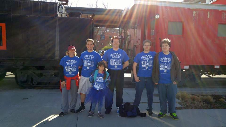 SimplyAMaizeN27's tweet photo. Team P-Ray Showing the Love. Patrick & little Sis made it the whole 5K!
#SimplyAMAIZENPopcorn #AutismFamilyNetwork https://t.co/wD7ovgWp3r