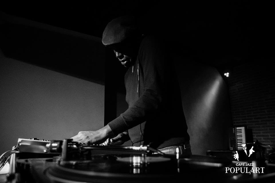 Suitdancer_'s tweet photo. Tonight: Cafe Populart Madrid (Huertas 22) Soul, Funk, Disco, Boogie and Jeri Curl for the dancefloor... https://t.co/r1SCVWxBnX