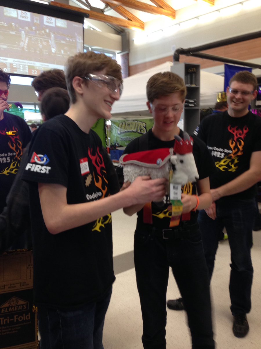 frcteam1425's tweet photo. We love #moatgoat ! @first_wa @FIRSTweets https://t.co/PDoMJP68hq
