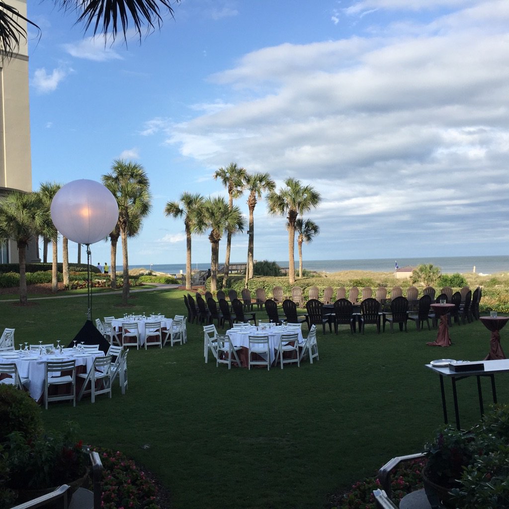 MediaRoadie's tweet photo. We're ready for tonight's dinner and fireside chat with our CLO Accelerator participants. #CLOsym #CLOaccelerator https://t.co/KeZLRu9IzP