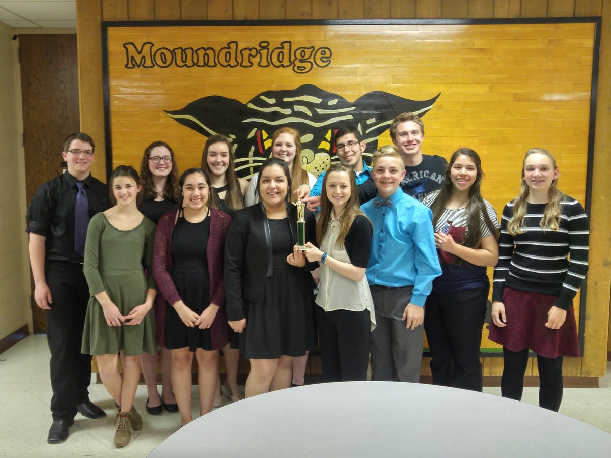 TC_Yearbook's tweet photo. 1st Place Sweeps @ Moundridge. Qualified 6 more entries for State! Congrats Celtic 4N6! @TC_STUCO @TC_Yearbook https://t.co/7vEbzdBBvW