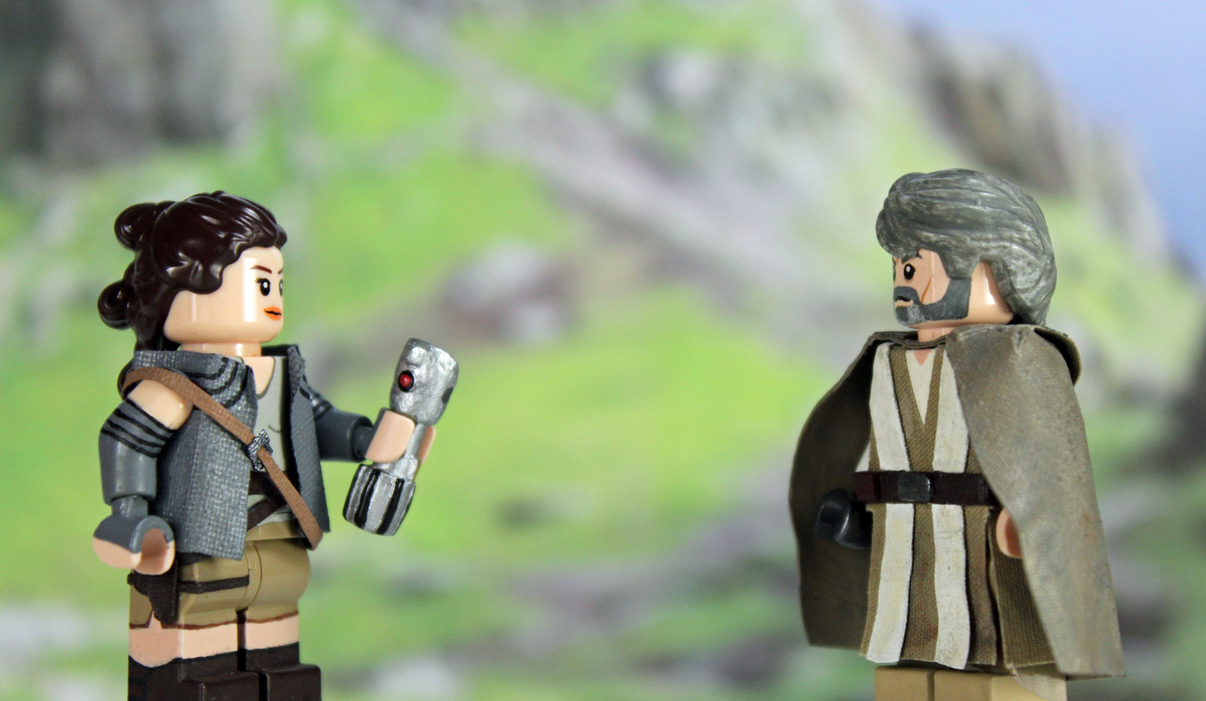 LM9 on X Custom LEGO Luke Skywalker and Rey HamillHimself StarWars TheForceAwakens https t tu6jrx0yun X