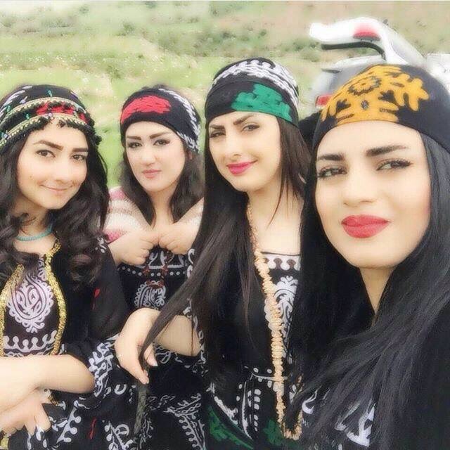 AramTurku's tweet photo. Girls Kurdish 👍🏻 https://t.co/5WlDPwnHVN