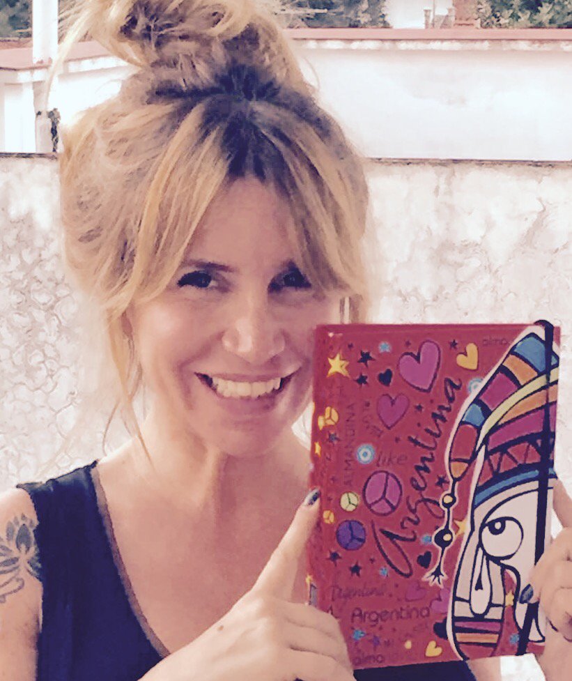 Flor_de_P's tweet photo. Y mi agenda no puede masssss!! @almandinaAr https://t.co/keMJLFqP6g