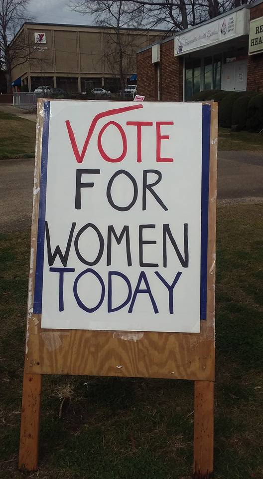 rozmcdermott's tweet image. #Alabama DYK ur #Voter Registration &amp;amp; ID info #ProjectVoteSmart bit.ly/1QAO1Th #Vote2016
#ElectionsMatter