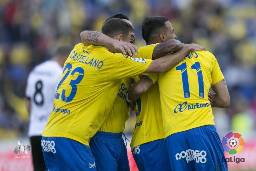 Fans_DC23's tweet photo. 🐥⚽️🏃✨💛💙 https://t.co/iTSbAOYGH6