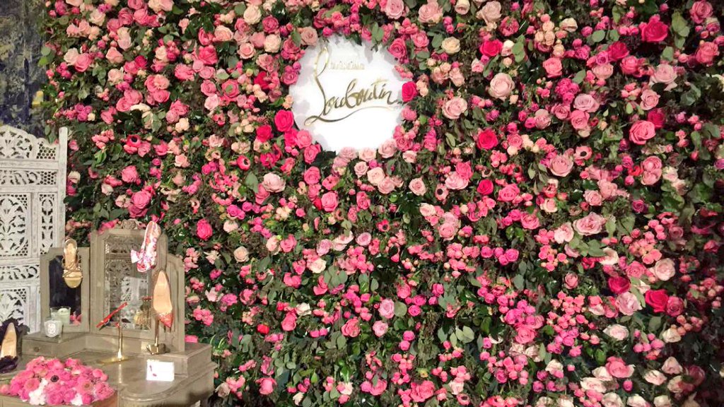 Delion_Events's tweet photo. #Obsessed with this on trend #floral wall from @LouboutinWorld @TheDorchester today #Deloves #bespoke #Delionevents https://t.co/0qRSUb6J4m