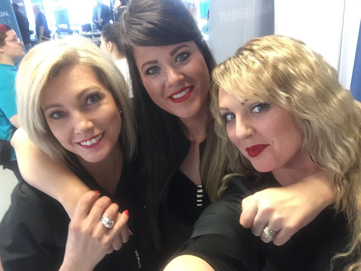 lowlee13's tweet photo. @LambtonCollege great Open House today!!!
Me and my girls. #LCSelfie https://t.co/CZPvoEqnv6