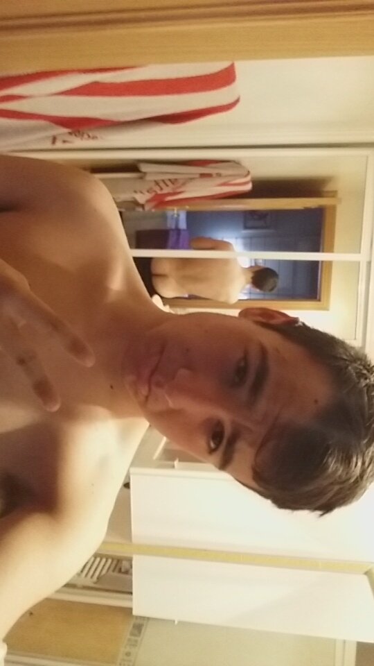 antoonfv's tweet photo. Pa los haters #karajulas https://t.co/jnkjOJf112
