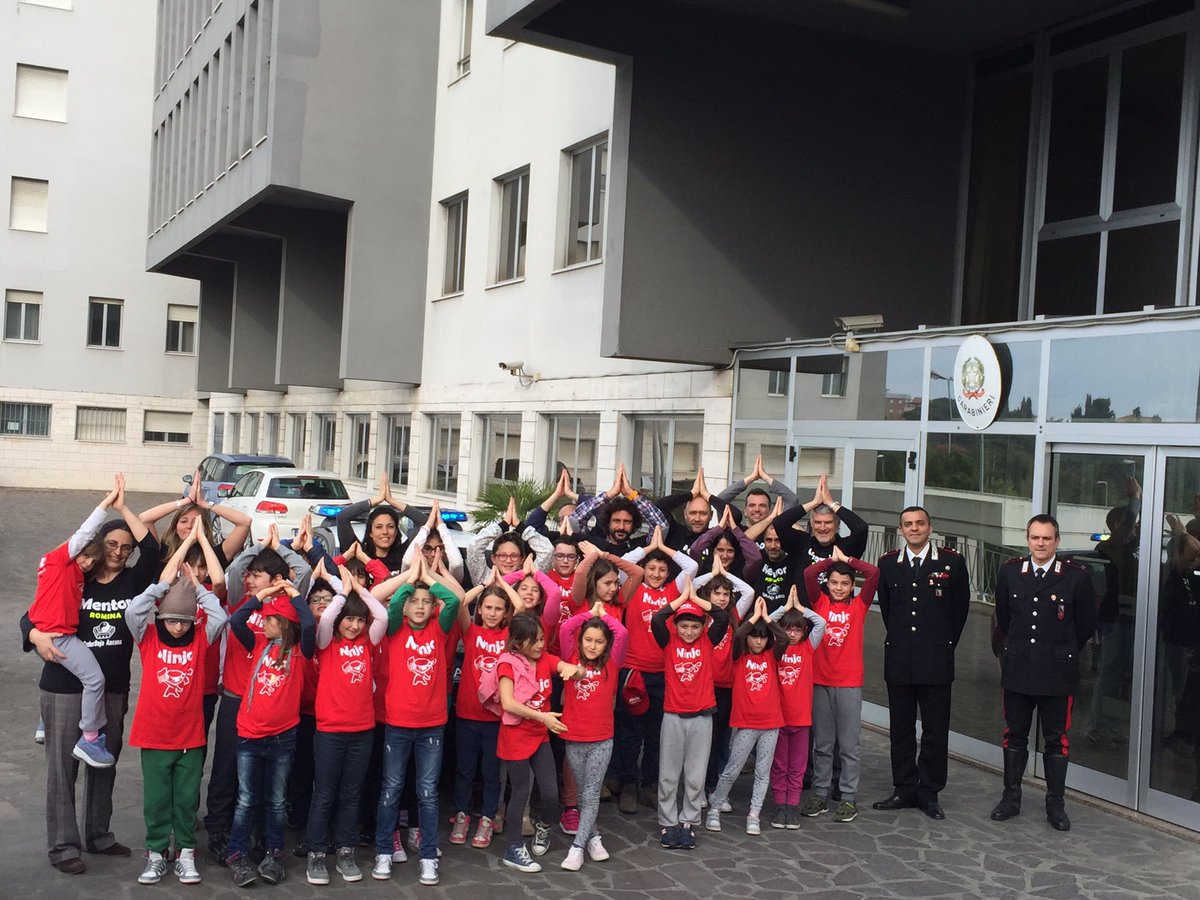 CoderdojoAncona's tweet image. Coderdojo Ancona presso la caserma del comando provinciale del Carabinieri di Ancona