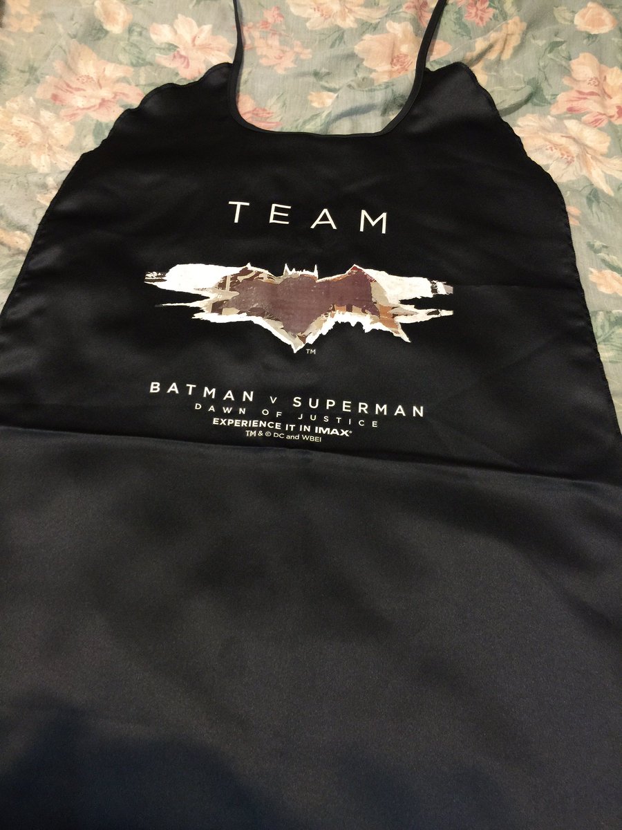 MayhemStudios's tweet photo. Are you Team Batman or Team Superman!? I enjoyed Batman v Superman. Thanks @IMAX for the Swag! #IMAXBvS https://t.co/zLDch2eEkj